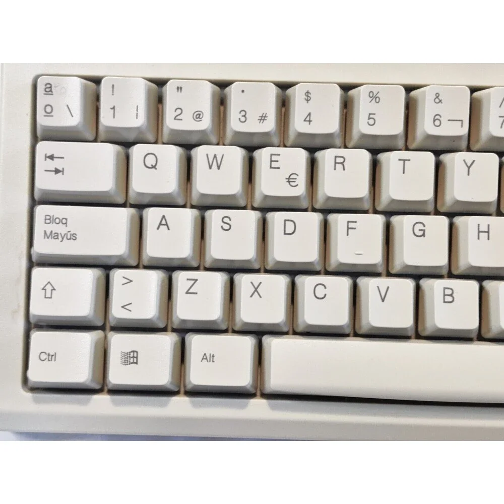 VTG Keytronic Model E05366SPPS2-C Wired PS/2 Spanish Keyboard USB Adapter WORKS